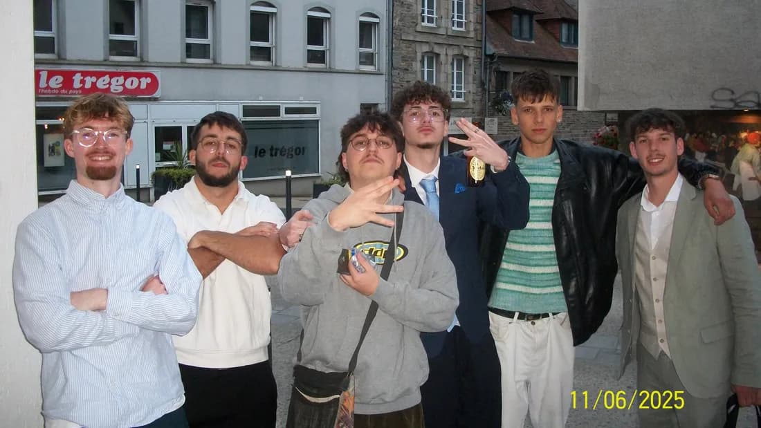 Toute la bande